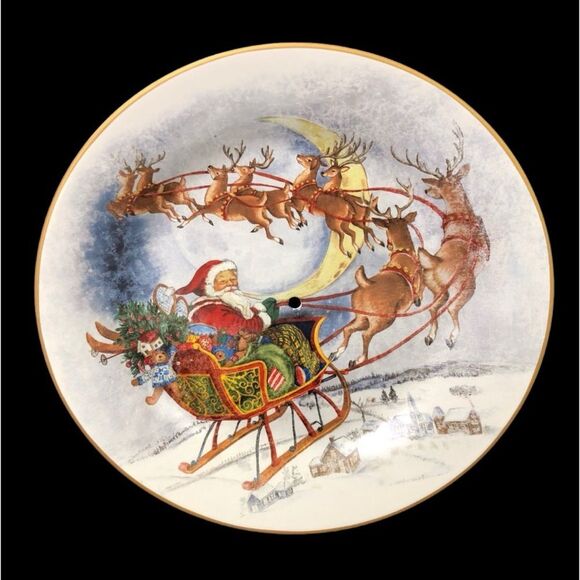 Pottery Barn Nostalgic Santa Stoneware Round Serving Platter 13